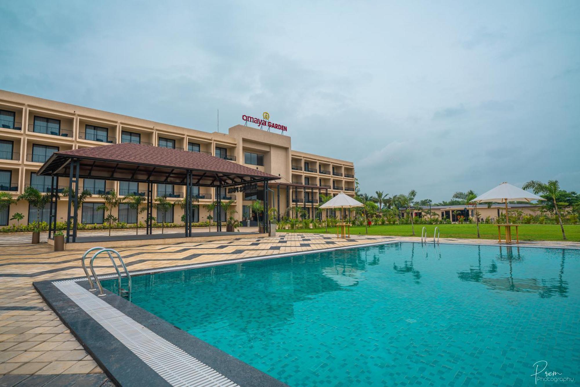 Hotel Omaya Garden Rāipur Exterior foto